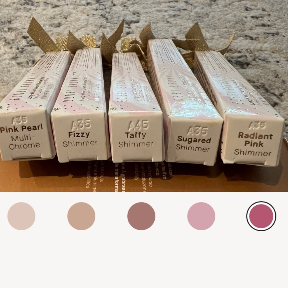 Bobbi Brown
Limited Edition Long-Wear Cream Eyeshadow Stick
$34. Sold as each.